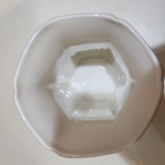 Otagiri Iris Bouquet Ceramic Vase - Picture 6 of 7